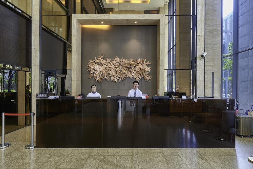 Shajing Guangzhou Heefun Apartment - Poly World Trading Center מראה חיצוני תמונה